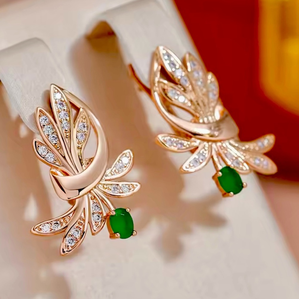 Pretty Rose Gold 585RG Green -Clear Natural Gems Zircon Leaf Design Earrings